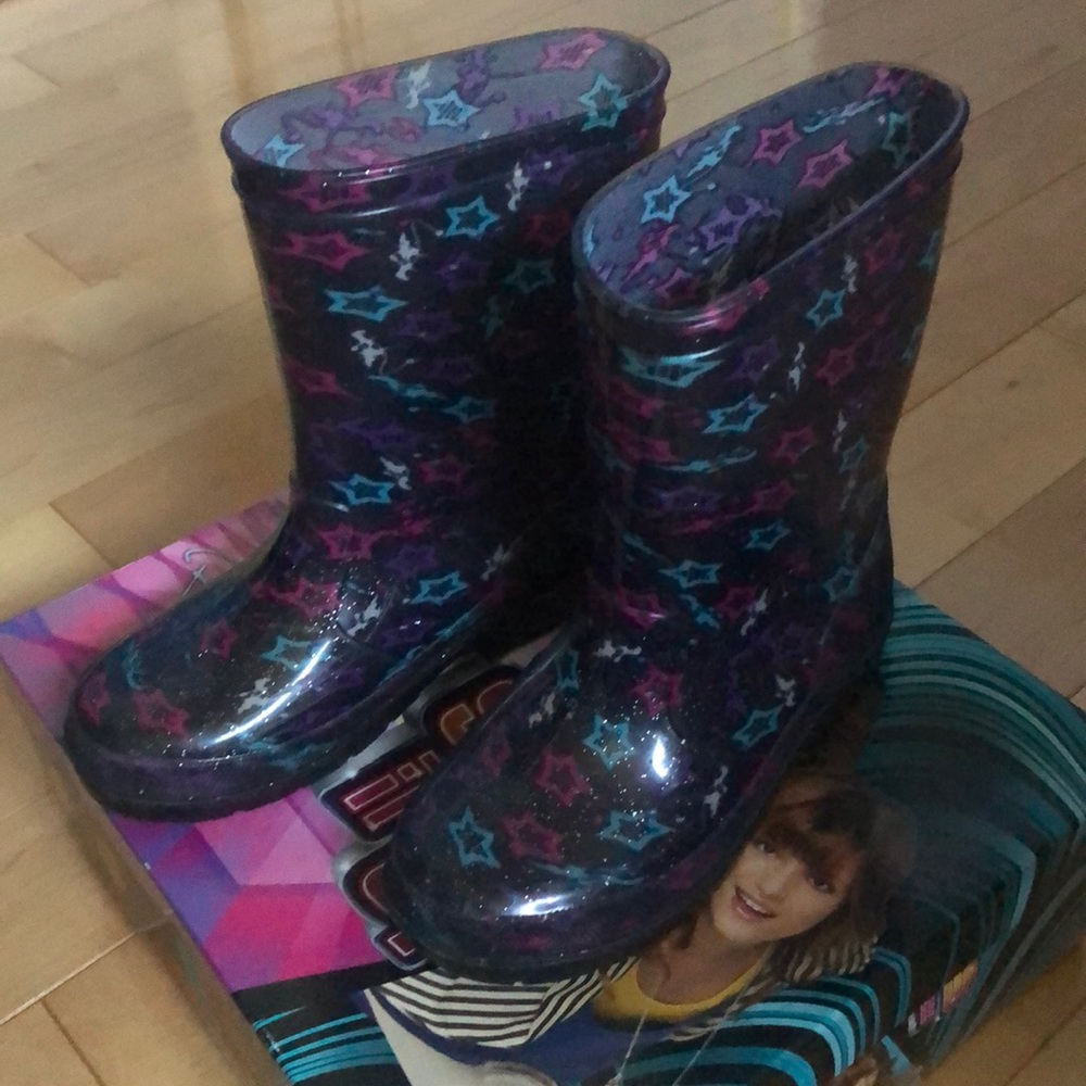 Girls rain boots